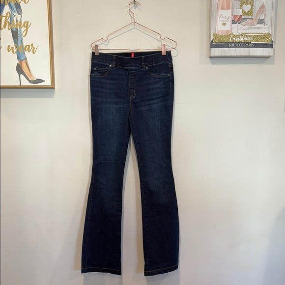 Women's SPANX Dark Blue seem less Jeans - Picture 8 of 11